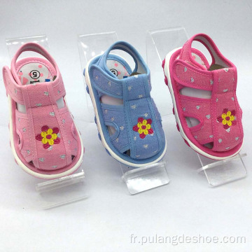 Nouvelles sandales mignonnes pour bébés filles